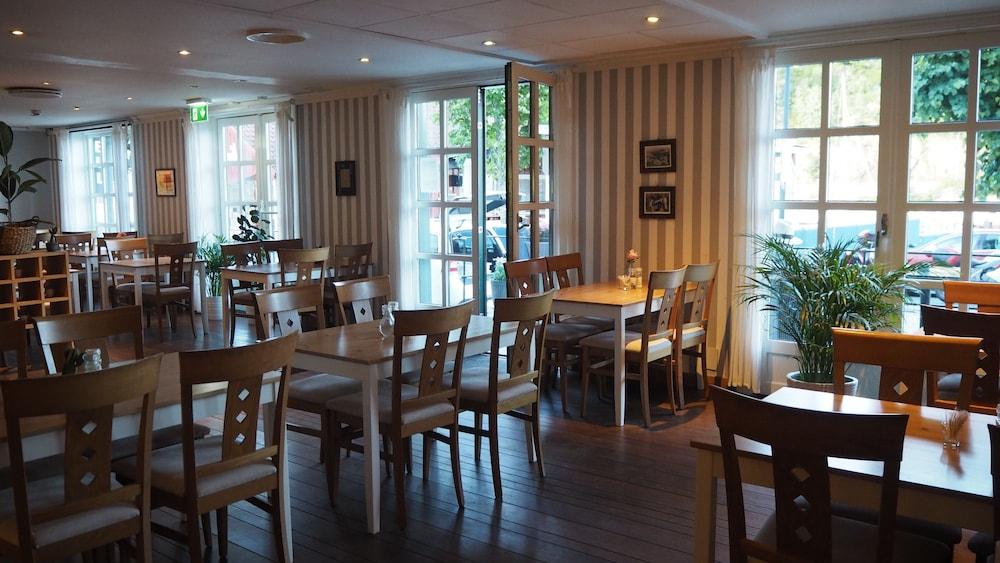 Tvedestrand Fjordhotell - Unike Hoteller Dış mekan fotoğraf