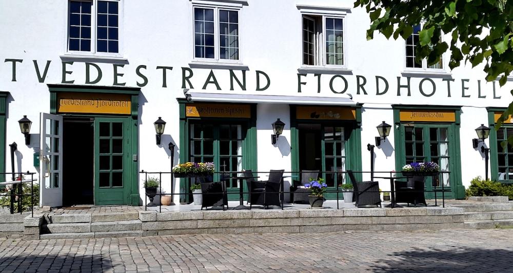 Tvedestrand Fjordhotell - Unike Hoteller Dış mekan fotoğraf