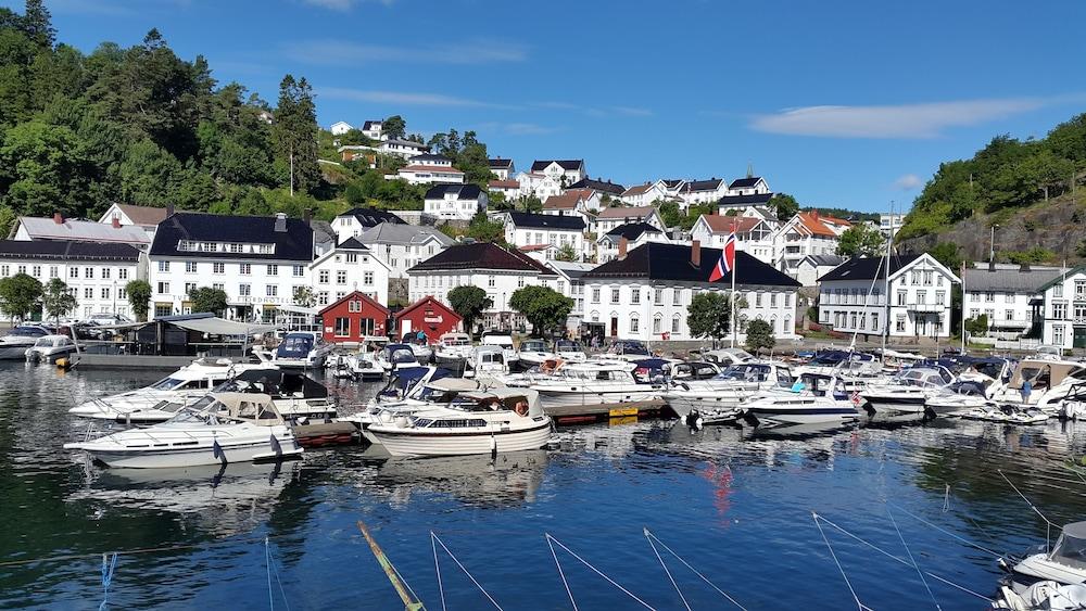 Tvedestrand Fjordhotell - Unike Hoteller Dış mekan fotoğraf