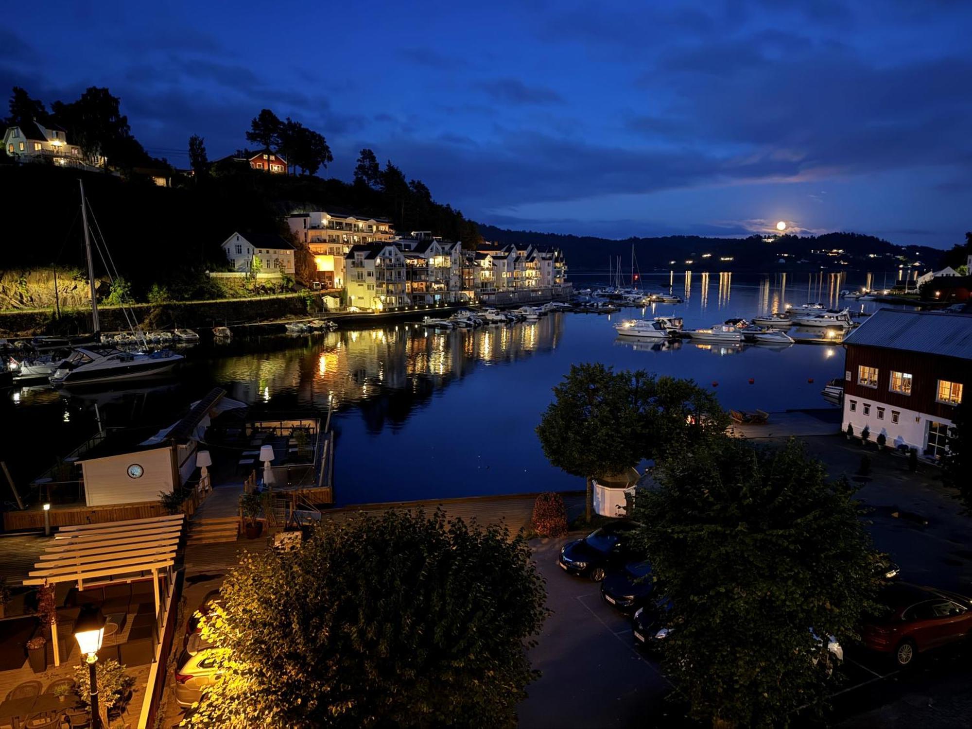 Tvedestrand Fjordhotell - Unike Hoteller Dış mekan fotoğraf